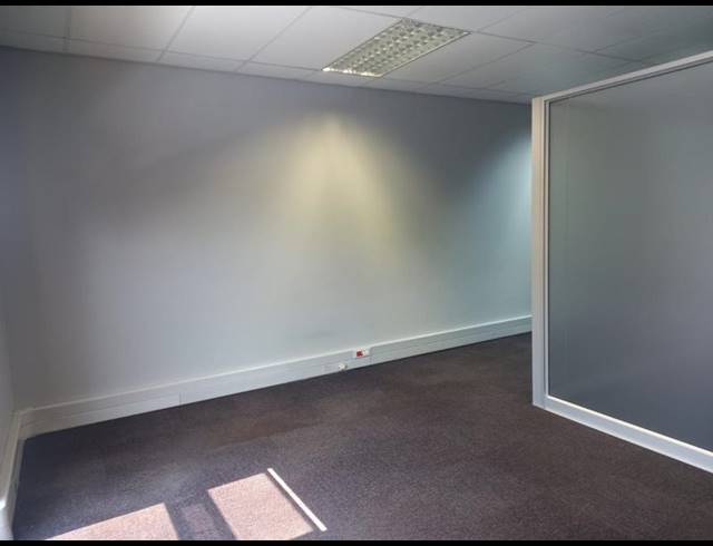 BUSINESS PROPERTY TO RENT IN BENDOR